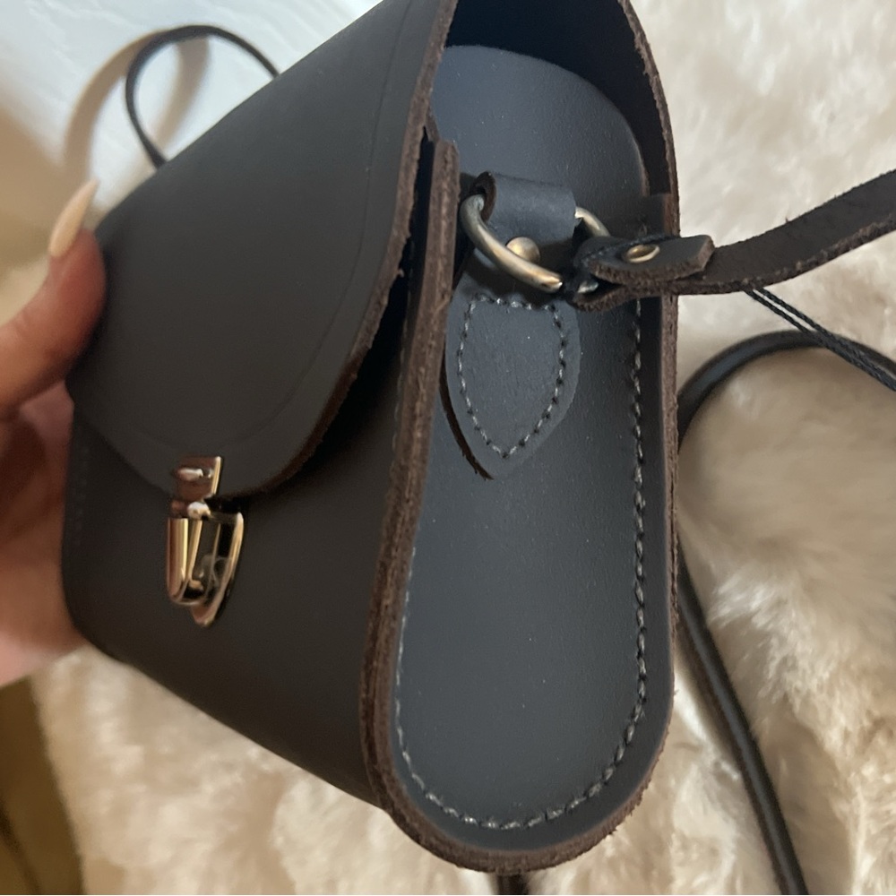The Cambridge Satchel Company medium Push Lock Dapple Matte branded nickel gray - Picture 6 of 16
